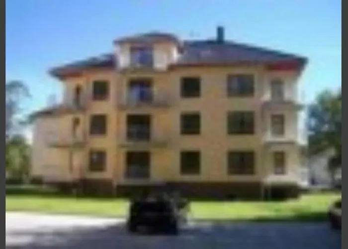 21 Apartment *
